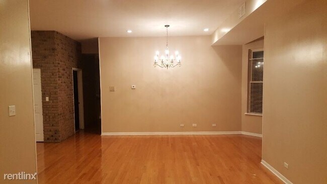 Foto del edificio - 2 br, 1 bath Condo - 118 E 45th Street