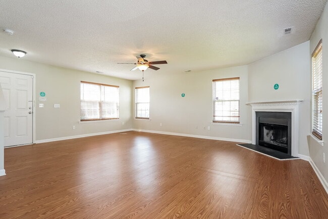Building Photo - 7330 Great Laurel Dr