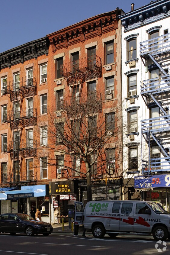 Foto del edificio - 71 First Ave