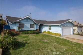 Building Photo - 25207 Doria Ave