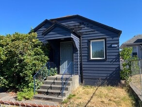 Building Photo - 1718 Burwell St