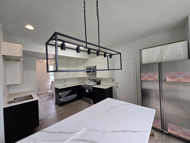 Island - 3093 Rosefield Dr