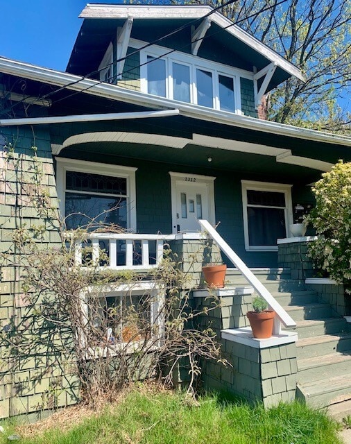 Front - 1312 N 43rd St