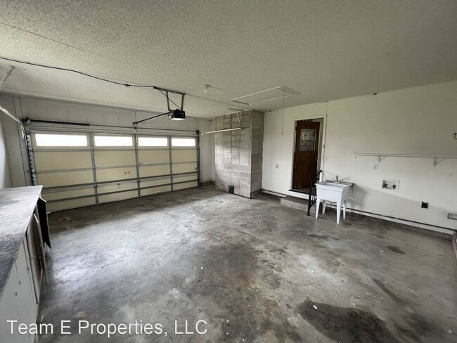 Foto del edificio - 2 br, 1 bath House - 211 W Highway CC