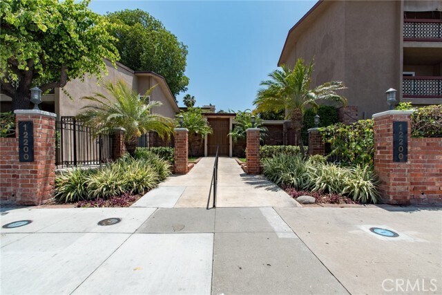 Foto del edificio - 12200 Montecito Rd