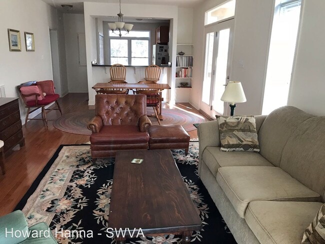 Building Photo - 3 br, 2.5 bath House - 64 Trimmer Trail