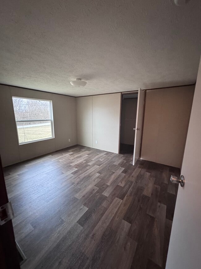 Building Photo - 111 Loyalty Ln