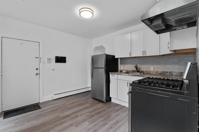 Building Photo - 53 LORD Ave