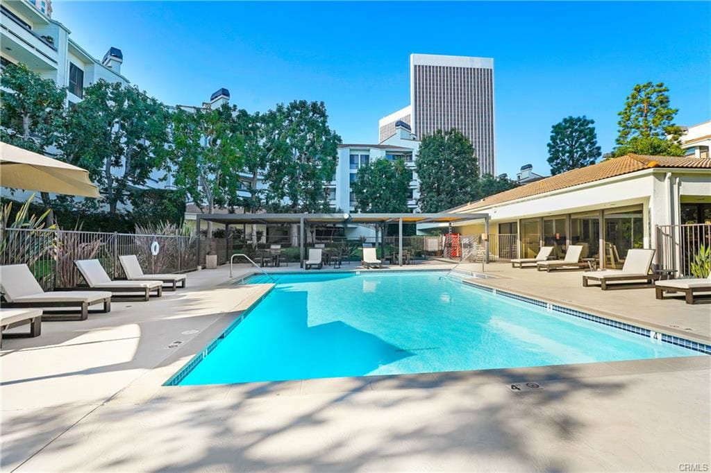 Foto principal - 2122 Century Park Ln