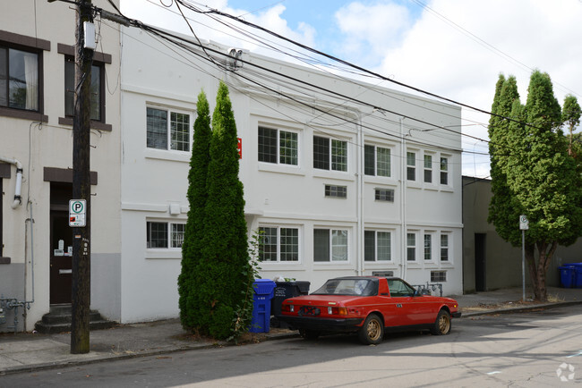 Building Photo - Laurelhurst Studios