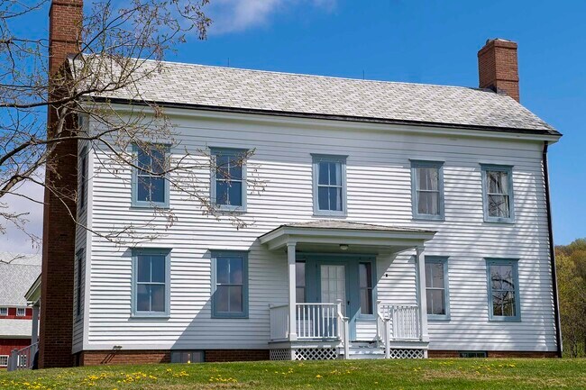 Building Photo - 72 Silver Mountain Rd