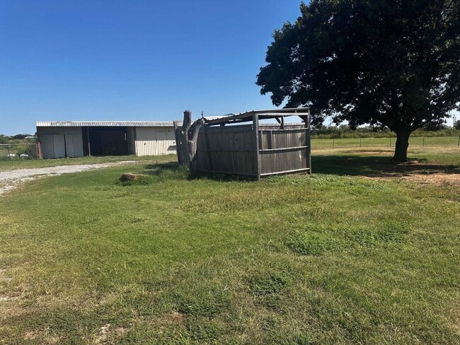 Building Photo - 2065 Peterson Rd S