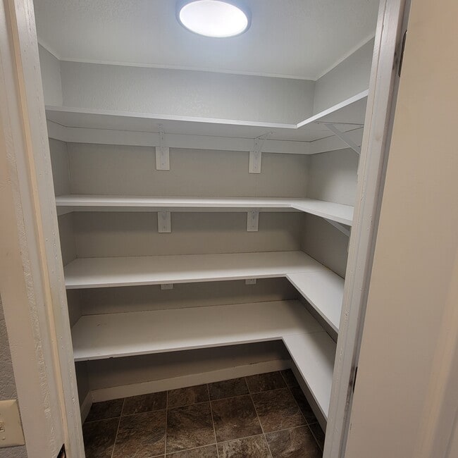 Building Photo - 242 9th Ave N