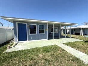Building Photo - 13202 Boca Ciega Ave