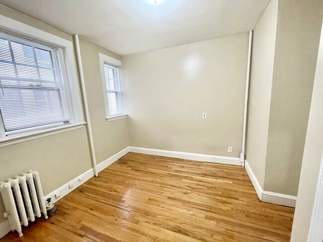 Foto del edificio - 2035 Commonwealth Ave