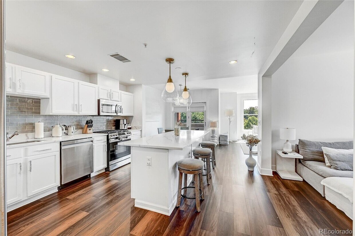 Foto principal - 1631 N Emerson St