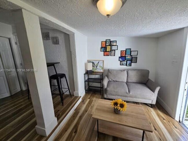 Foto del edificio - 7638 N Miami Ave