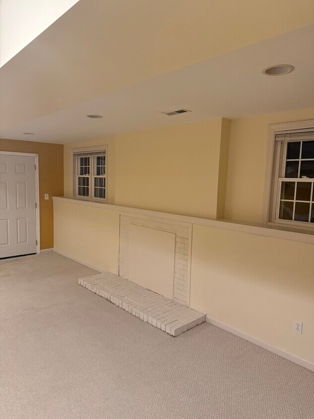 Foto del edificio - 5802 Hampton Forest Way