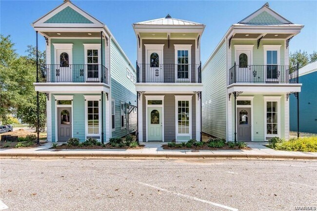 Foto del edificio - 152 Chapel Hill St