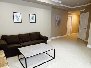 Building Photo - 3xxx-3162 162 St