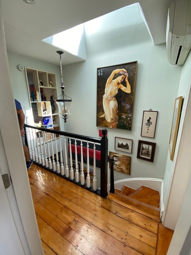 Foto del edificio - 52 E Springfield St