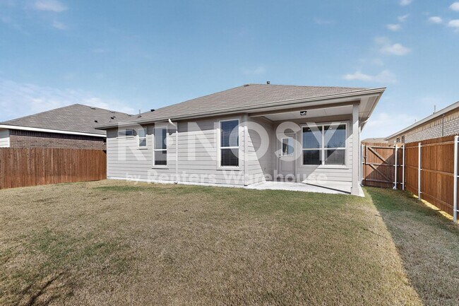 Building Photo - Completely Refreshed Fort Worth Home