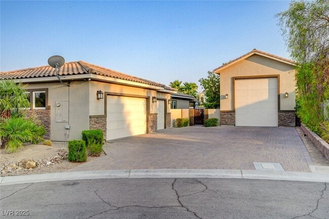 Building Photo - 5595 El Camino Rd