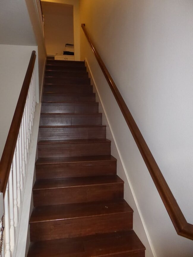 Building Photo - COMING SOON! 3-Bedroom Townhome with Priva...