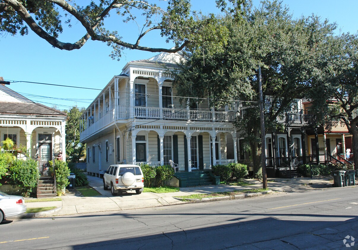 Primary Photo - 5221 Magazine St