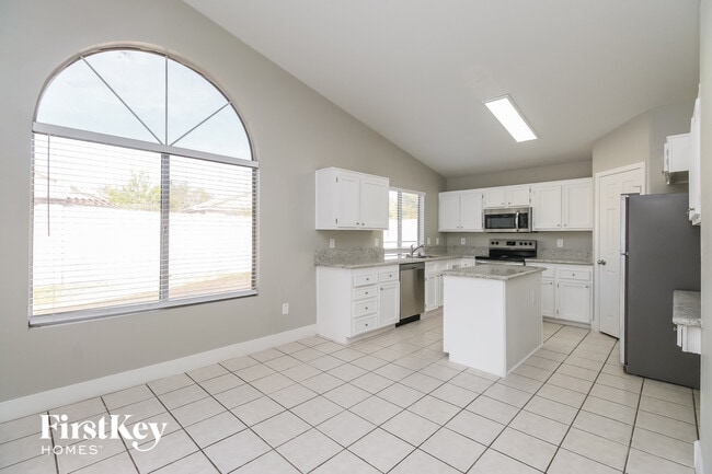 Foto del edificio - 812 E Morelos St