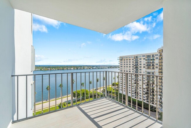 Building Photo - 1701 S Flagler Dr