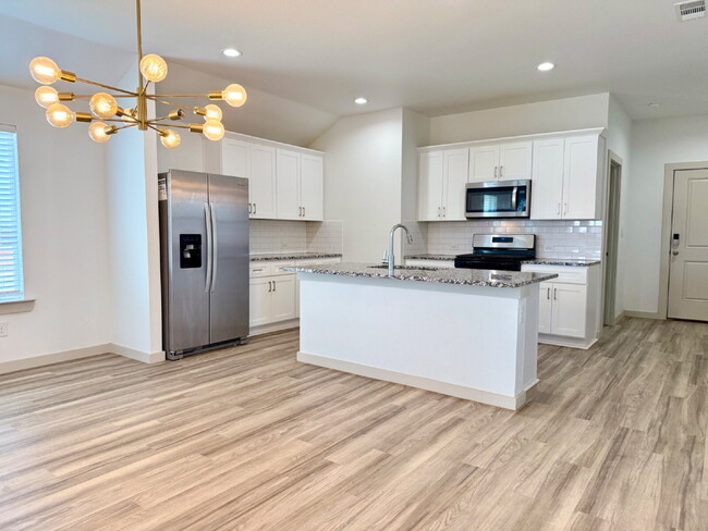 Building Photo - Frenship ISD Perfection! Stunning 4 Bed, 2...