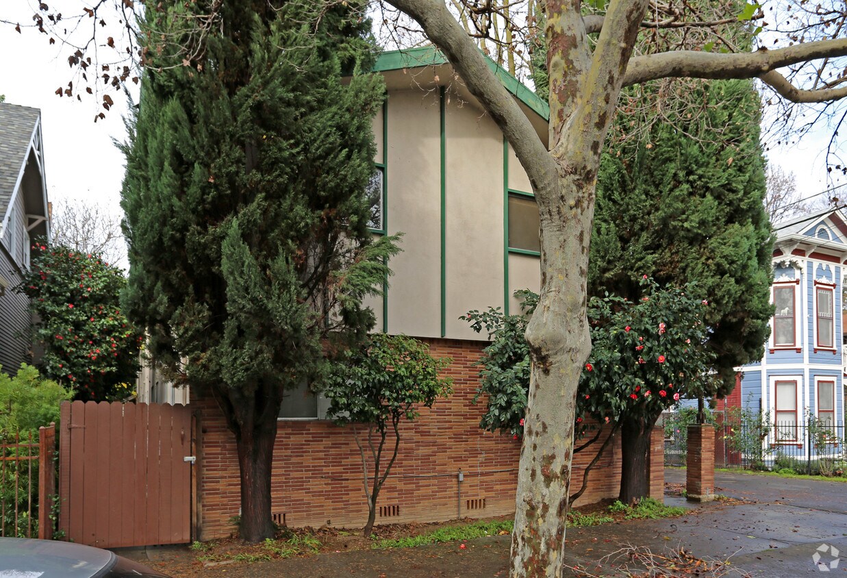 Foto del edificio - 2116 10TH St