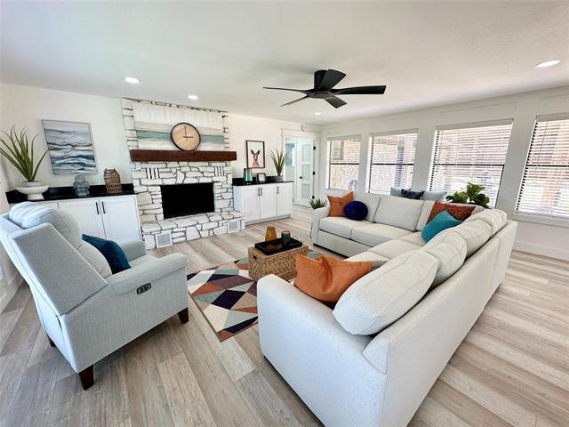 Foto del edificio - 4222 Fairway Dr