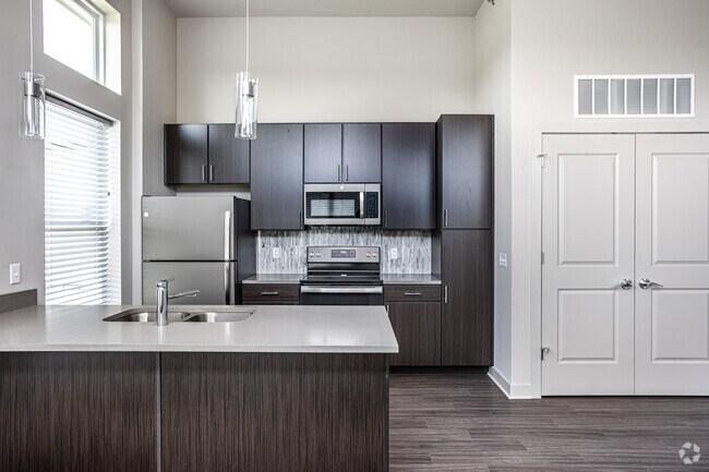 1HAB, 1,5BA - 891 ft² - Trinity Woods