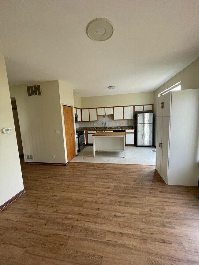 14238 S Newberg Ct, Plainfield, IL 60544 Townhome Rentals in