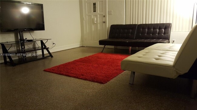 Building Photo - 2822 Monroe St