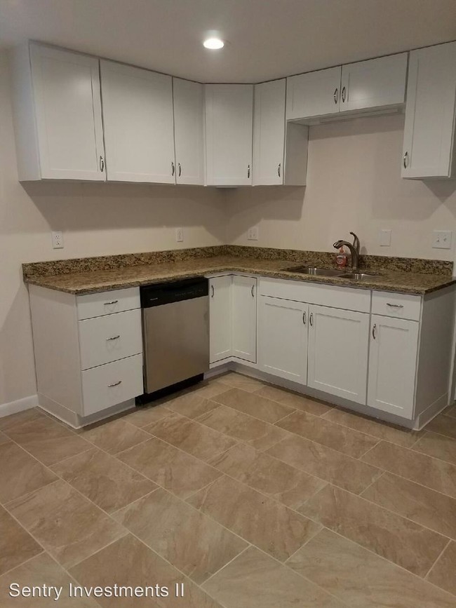 Building Photo - 1497 S 400 E