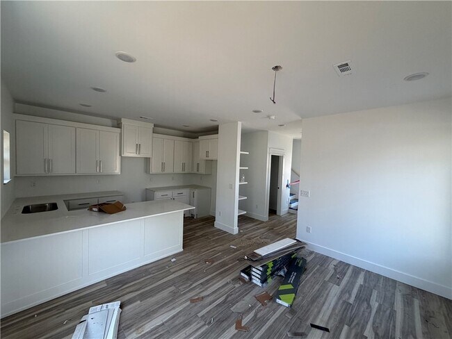 Building Photo - 2091 W Ora Dr