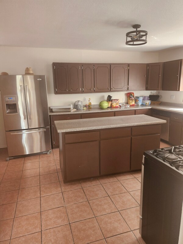 Building Photo - 3825 Roger Joseph Dr