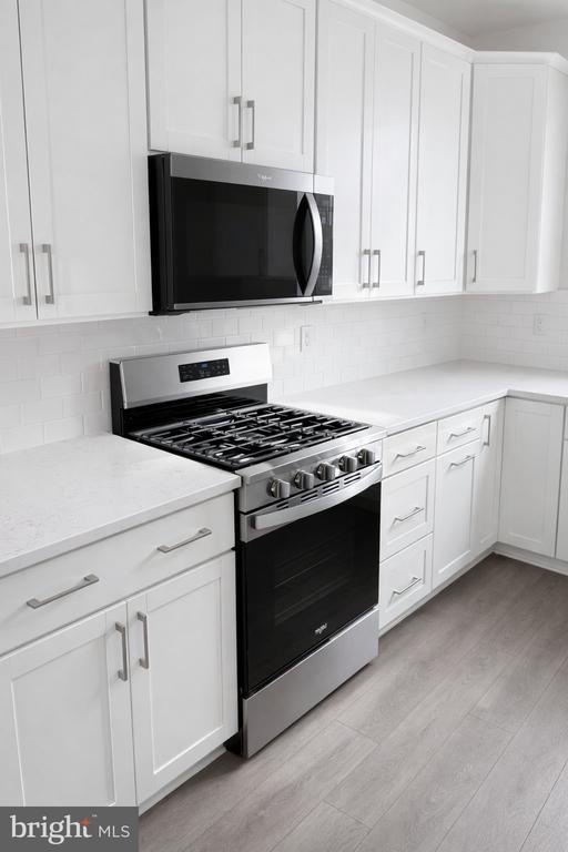 Building Photo - 755 Platinum Dr