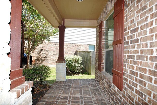 Foto del edificio - 12206 Cove Bluff Ct