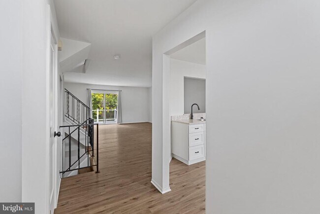 Foto del edificio - 6082 Majors Ln