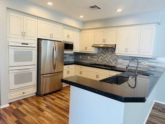 Foto del edificio - Stunning Two-Story Home in Sterling Hills ...