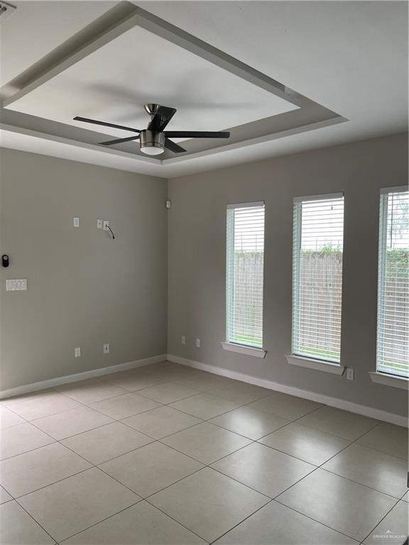 Building Photo - 114 Teak Dr