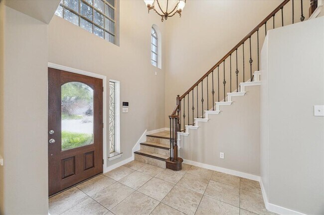 Building Photo - 1706 Bluebeard Ct