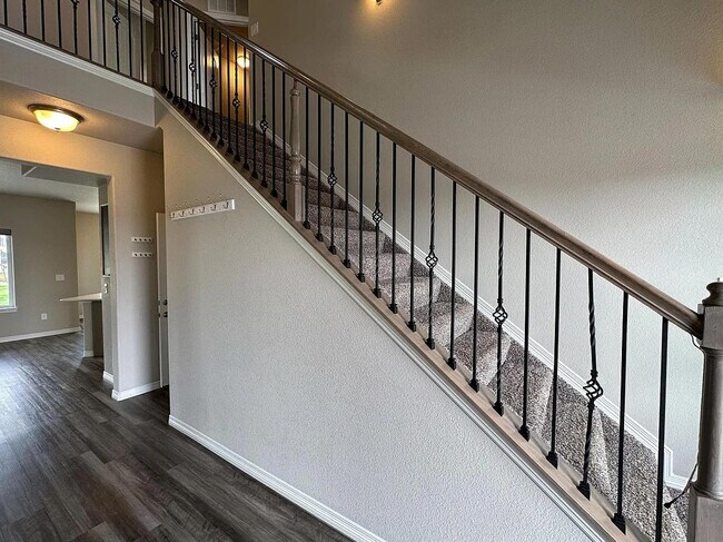 Building Photo - Stunning 3,000sqft home in Bradley Ranch!