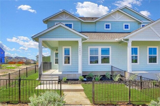 Building Photo - 16811 Radiant Dr