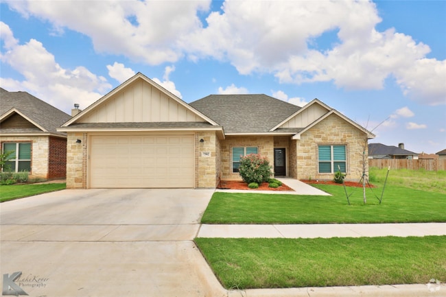 Building Photo - 7502 Olive Grove Ave