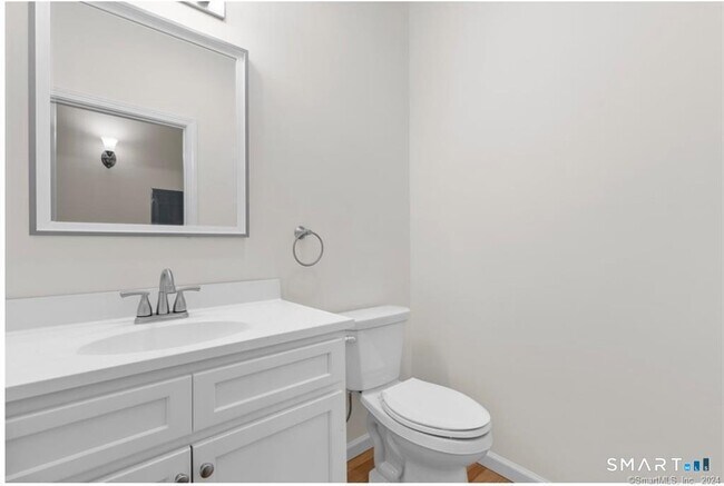 Foto del edificio - 455 Sherman Ave